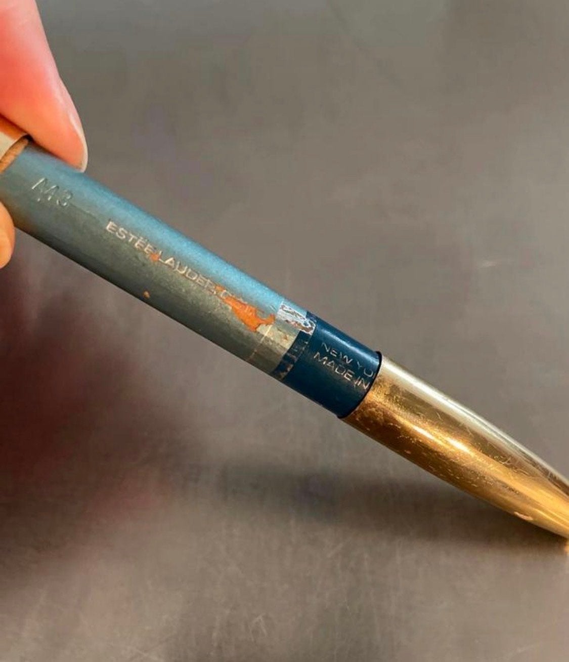 Vintage Estee Lauder Eye Colour Stick A43 Jaren '80, Sieraden, Tassen en Uiterlijk, Gebruikt, Ogen, Blauw, Ophalen of Verzenden