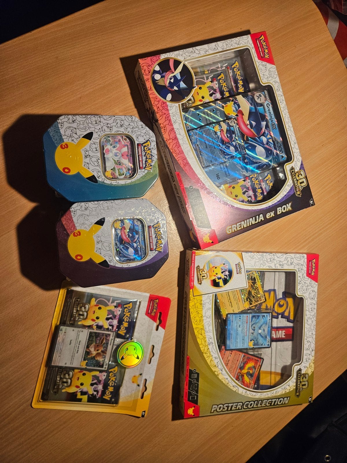 pokemon 30th celebration set, Ophalen of Verzenden, Nieuw, Boosterbox, Foil