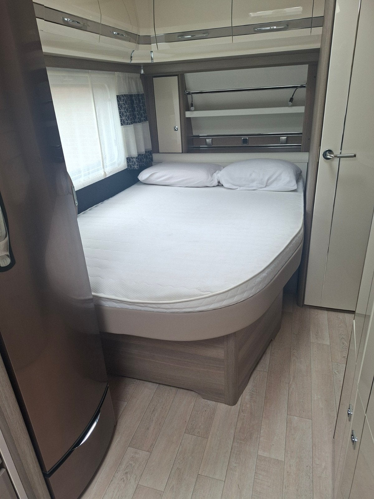 Fendt matras 195x135 cm Frans bed bieden vanaf 50 euro, Ophalen, Gebruikt