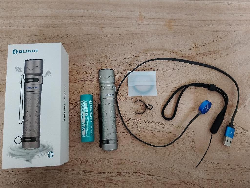 Olight warrior mini 2 Ti air, Ophalen of Verzenden, Gebruikt