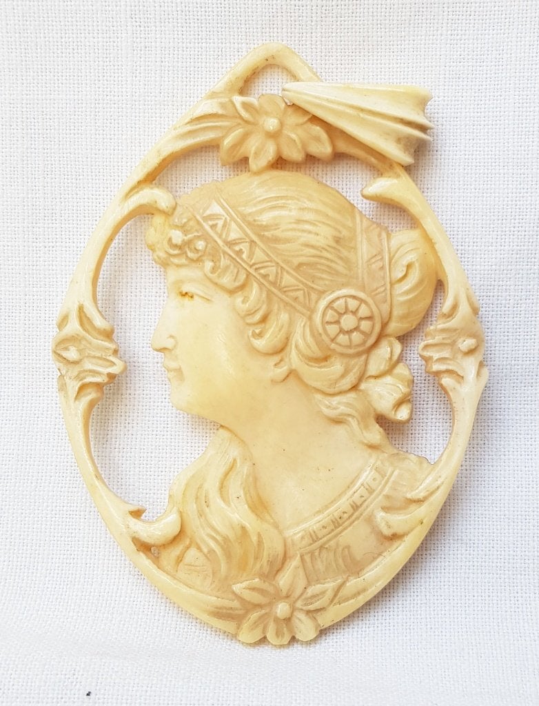 Art Nouveau hanger handgesneden - Begin 1900., Ophalen of Verzenden, Overige materialen, Hanger
