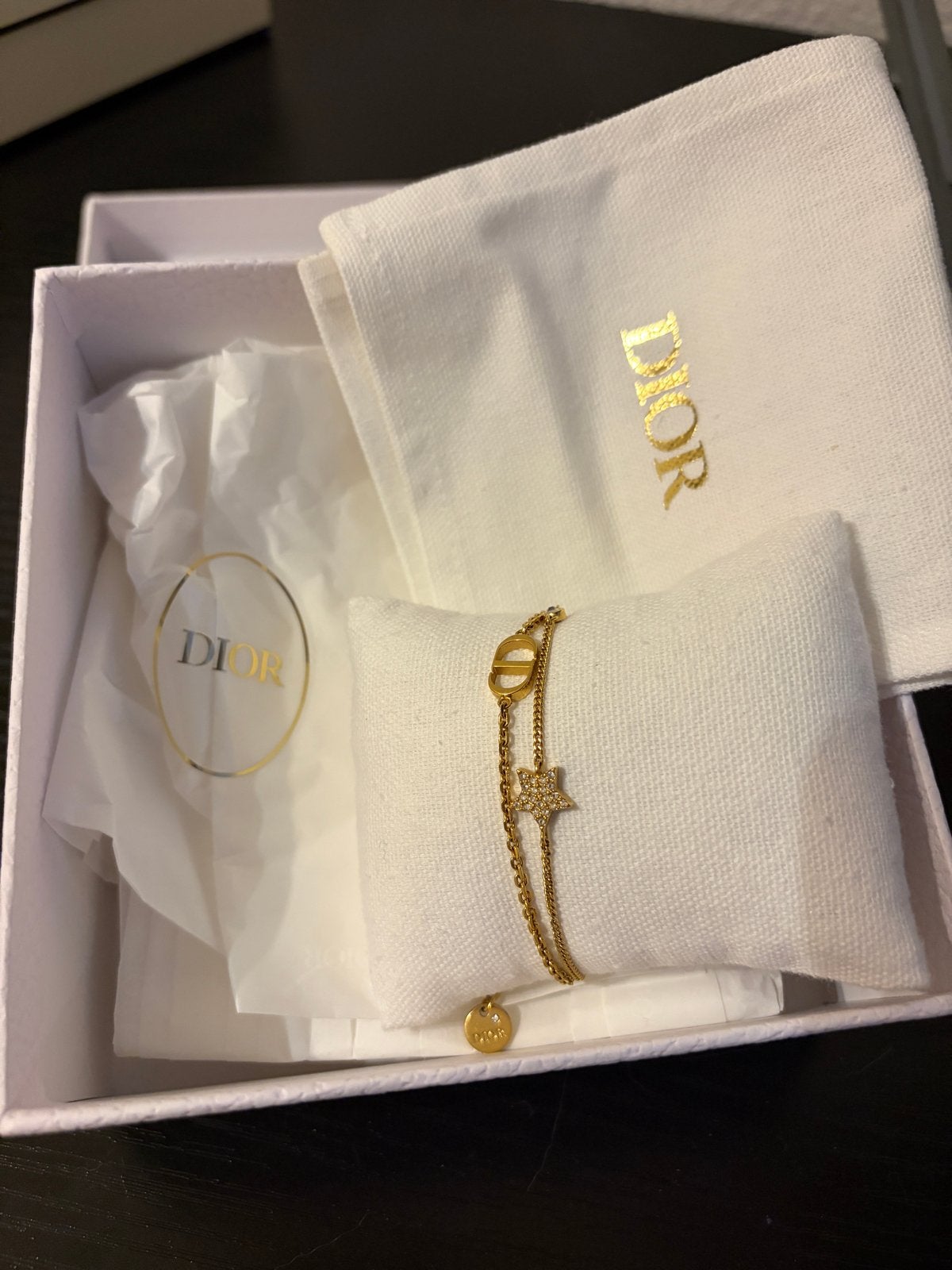 Dior Armband Goudkleurig met Ster en CD-logo（original）, Met kristal, Overige materialen, Ophalen of Verzenden, Zo goed als nieuw