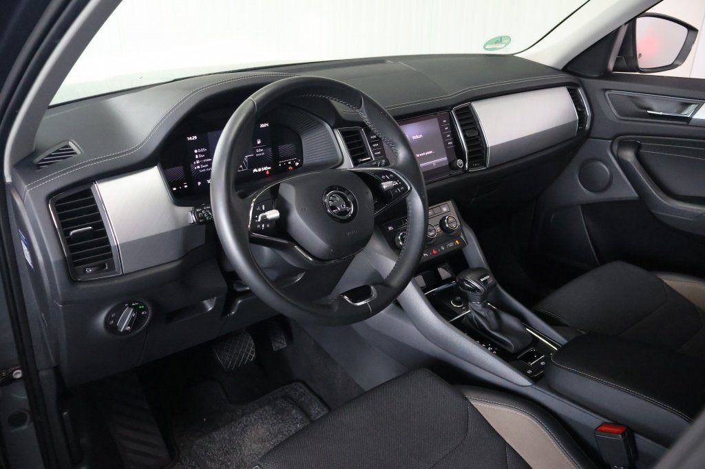 Skoda Kodiaq 1.5 TSI Business | 7 persoons | Trekhaak | Came, Automaat, 12 maanden, 4 cilinders, Origineel Nederlands