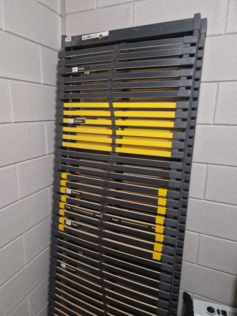 2x Bossflex 600 lattenbodem 70x200 cm, Ophalen, Gebruikt, 70 cm of minder, Twijfelaar