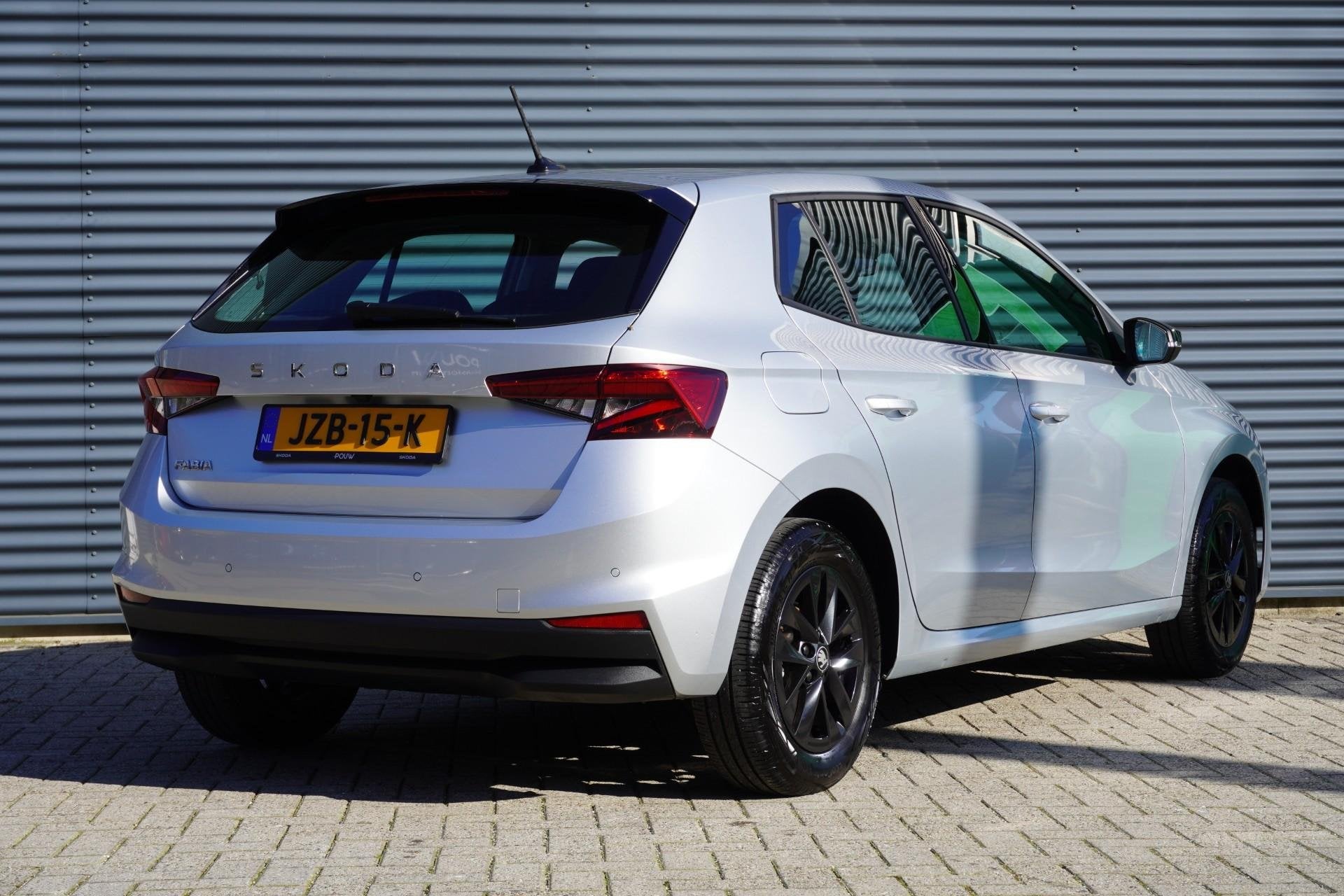 Skoda Fabia 1.0 TSI 95pk Business Edition | Stoelverwarming, Auto's, Voorwielaandrijving, 12 maanden, Stof, Gebruikt