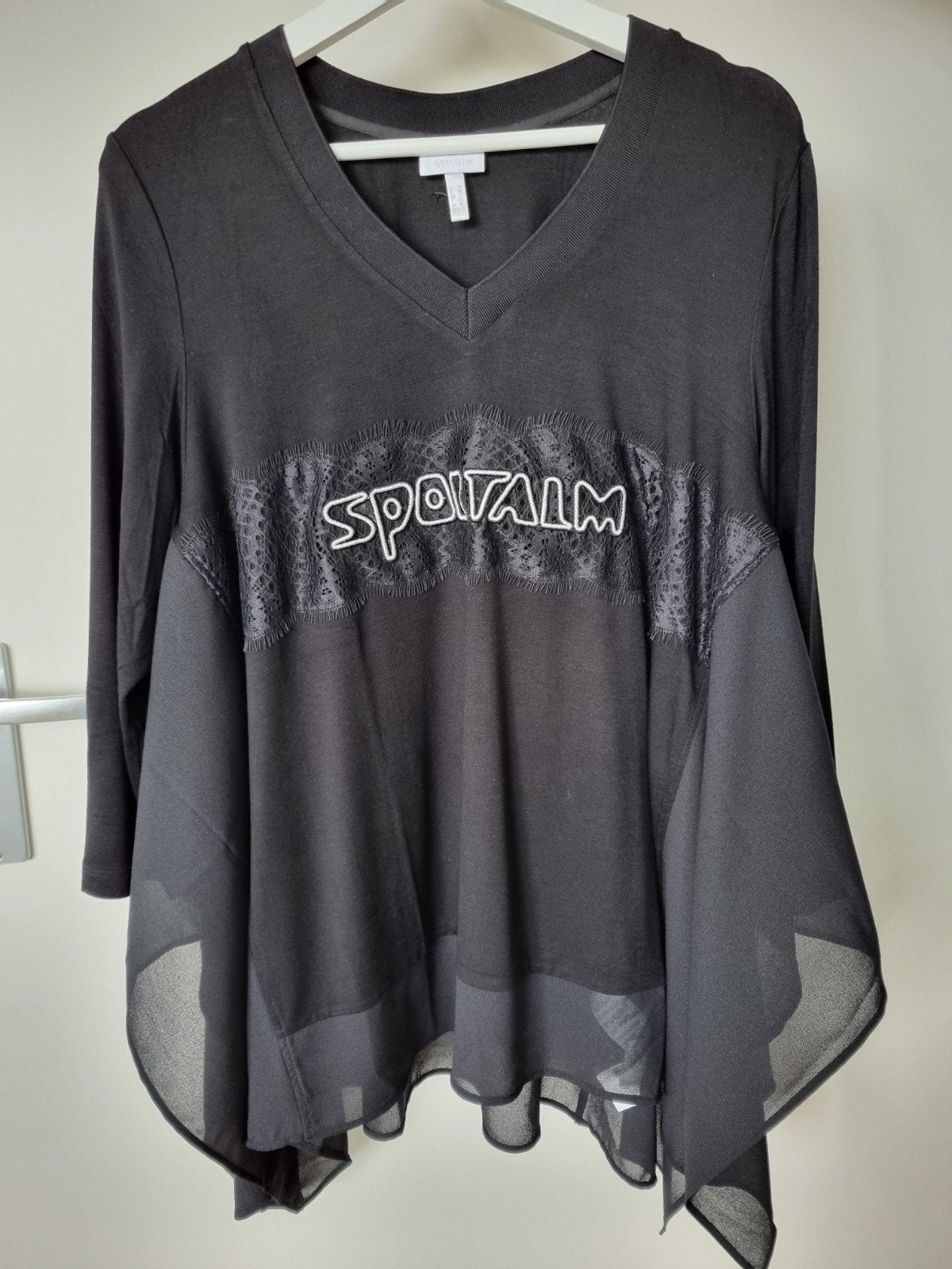 Prachtig zwart shirt van Sportalm. Maat 38. Nieuw. Valt ruim, Maat 38/40 (M), Zwart, Nieuw, Korte mouw