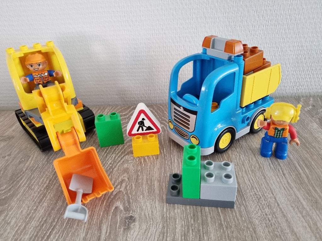 Leuke Duplo set nr 10812 (Graafmachine & Vrachtauto ), Kinderen en Baby's, Speelgoed | Duplo en Lego, Ophalen of Verzenden, Zo goed als nieuw