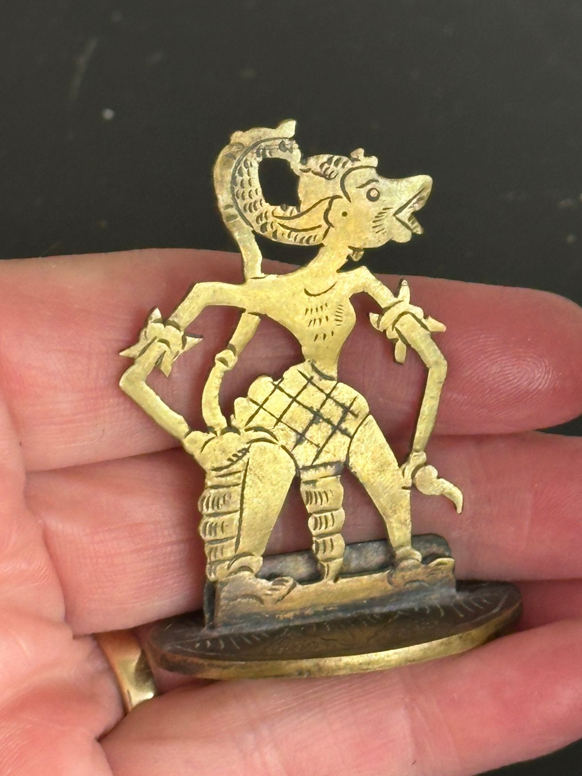 Oude koperen Kaarsendover wajangpop Aziatisch 5.5 cm, Ophalen of Verzenden