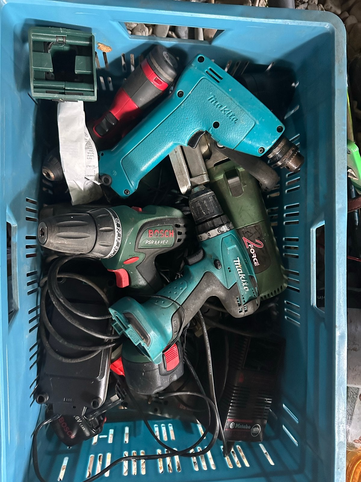 Partij boormachines en laders (Bosch, Makita, Metabo), Ophalen, Gebruikt, Minder dan 400 watt, Boor- en Schroefmachine