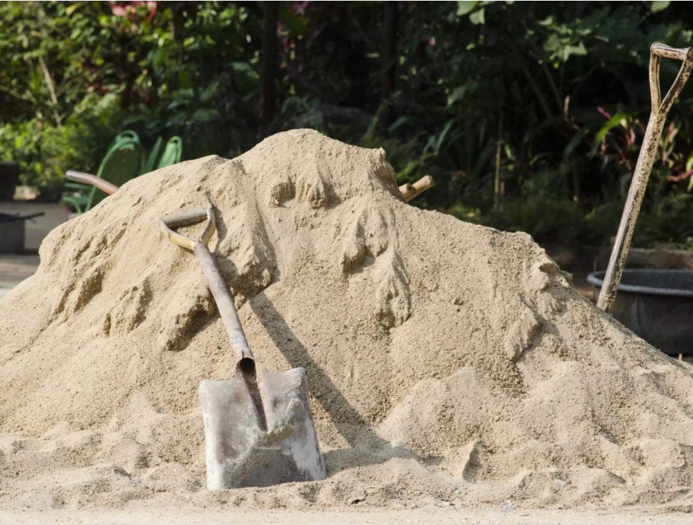Zand ca 4 kruiwagens, Gratis, Ophalen, Zo goed als nieuw, Ophoogzand