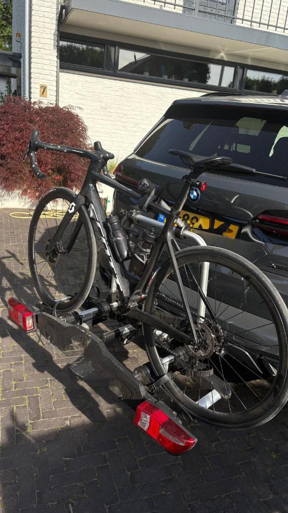 Scott Addict RC Pro ( medium frame ), Gebruikt, Carbon, Heren, Meer dan 20 versnellingen
