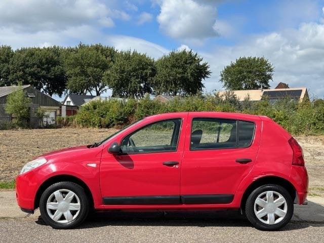 Dacia Sandero 1.2 5-Drs Audio/CD Getint glas Colorpakket ABS, Auto's, Voorwielaandrijving, Dealer onderhouden, Stof, Gebruikt