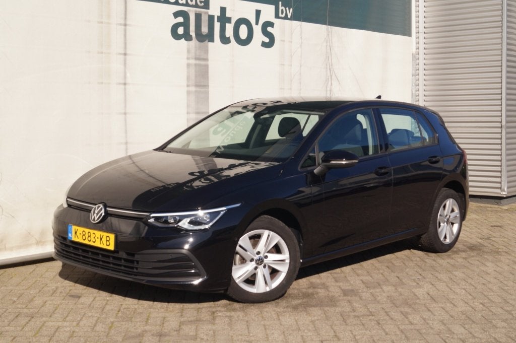 Volkswagen Golf 1.5 TSI 130pk Life Business -LED-NAVI-ECC-PD, Voorwielaandrijving, Dealer onderhouden, Euro 6, 4 cilinders