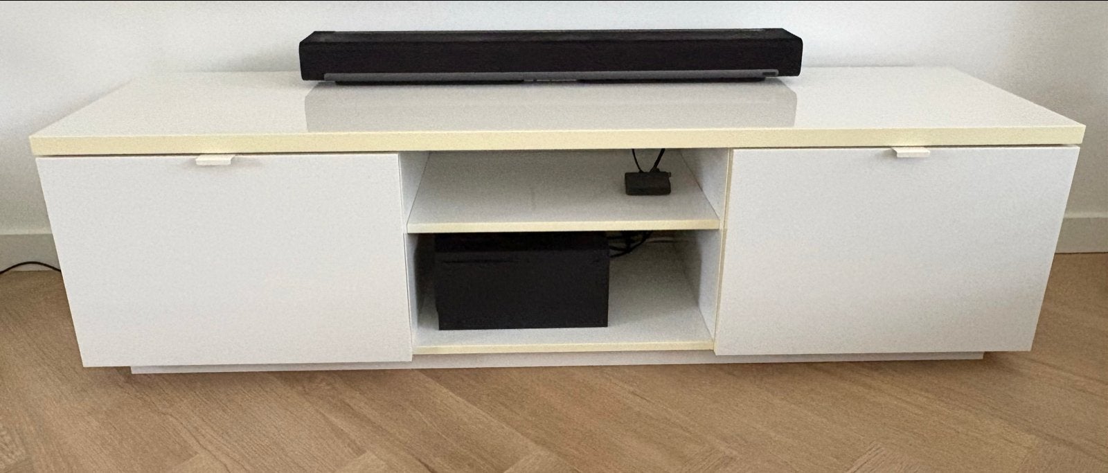 IKEA BYAS hoogglans tv-meubel, Ophalen, Gebruikt, 150 tot 200 cm, Minder dan 100 cm