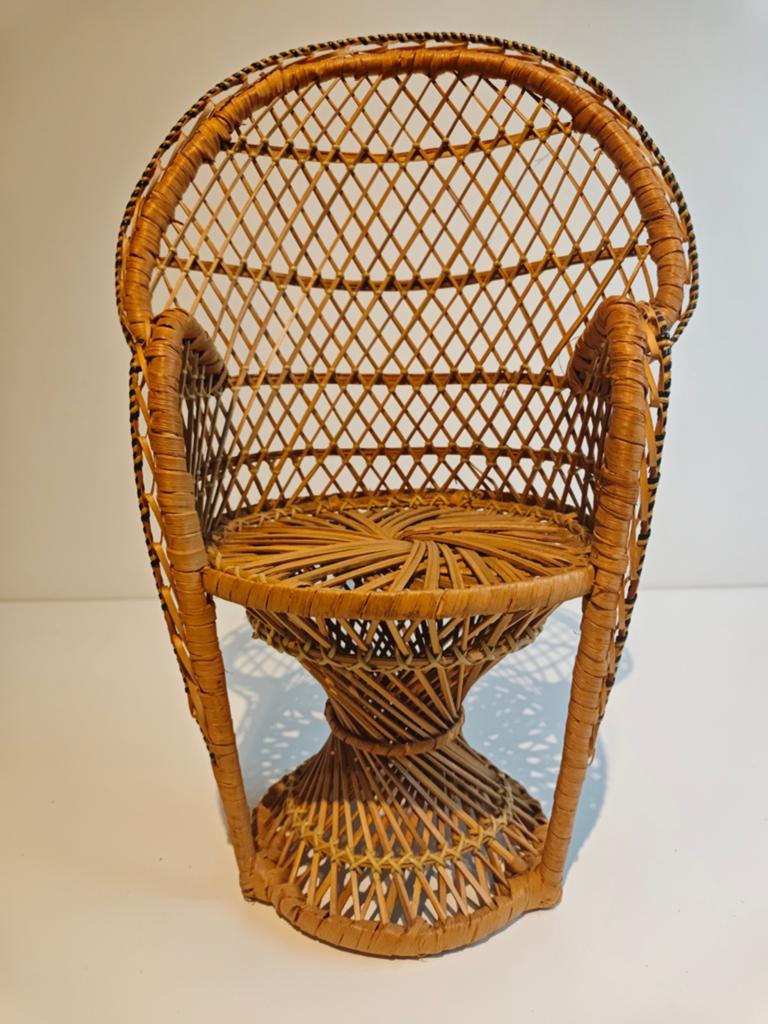 Vintage rotan pauwenstoel miniatuur - 41 cm hoog, Ophalen of Verzenden
