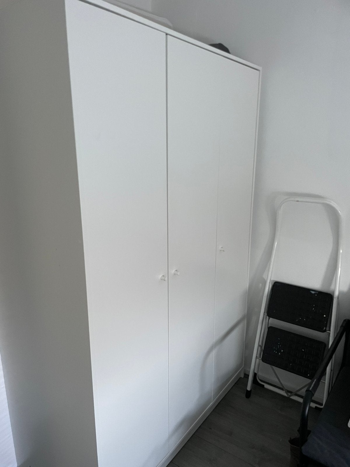 Kleppstad ikea, Huis en Inrichting, Ophalen, Met deur(en), 100 tot 150 cm, Zo goed als nieuw