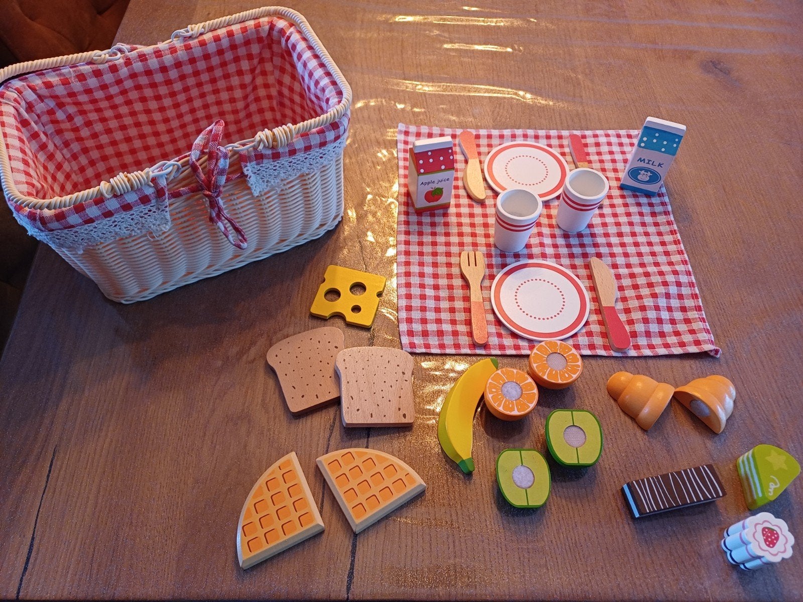 Speelgoed picknick set met houten onderdelen, Kinderen en Baby's, Ophalen, Zo goed als nieuw, Overige typen