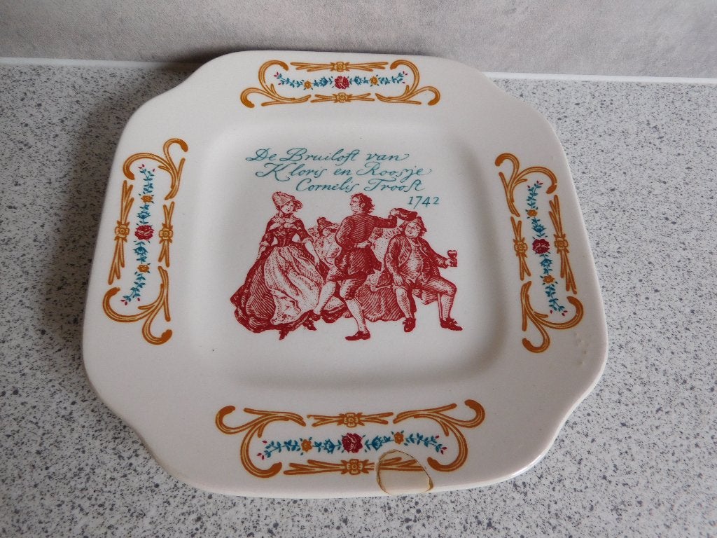 Bord 15 cm. de Bruiloft van Kloris en Roosje Boch Belgium, Overige merken, Keramiek, Ophalen of Verzenden, Zo goed als nieuw