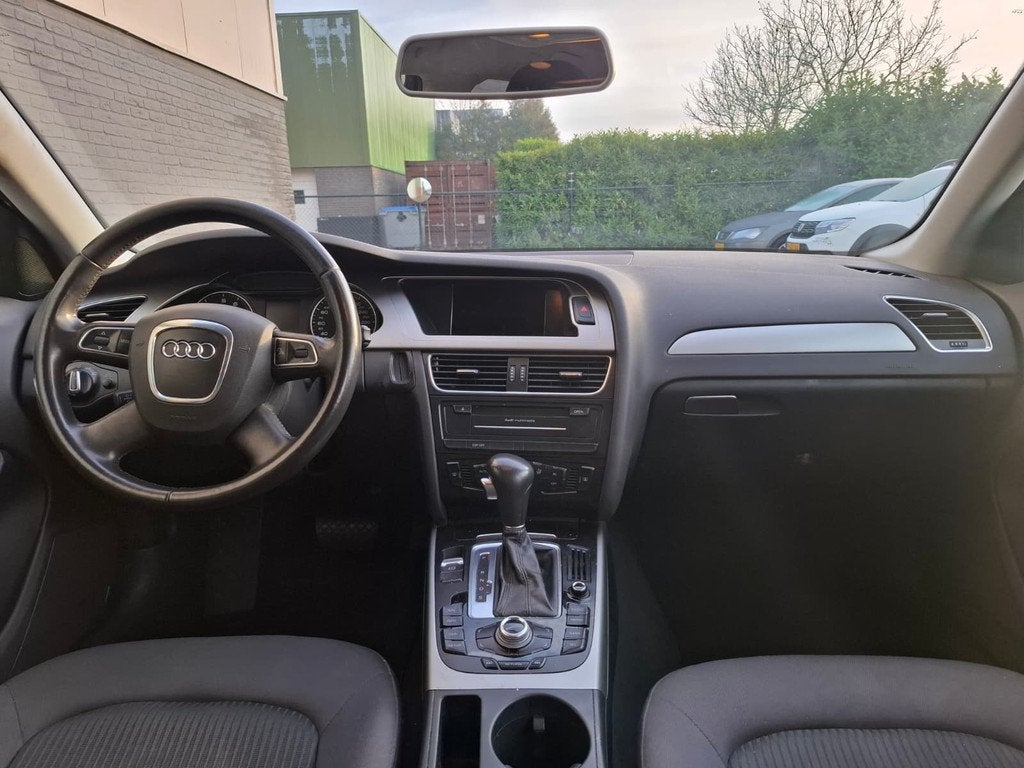 Audi A4 Avant 1.8T 161pk AUT. Navi Ecc Cruise Control Pro Li, Euro 5, Stof, Zwart, 4 cilinders