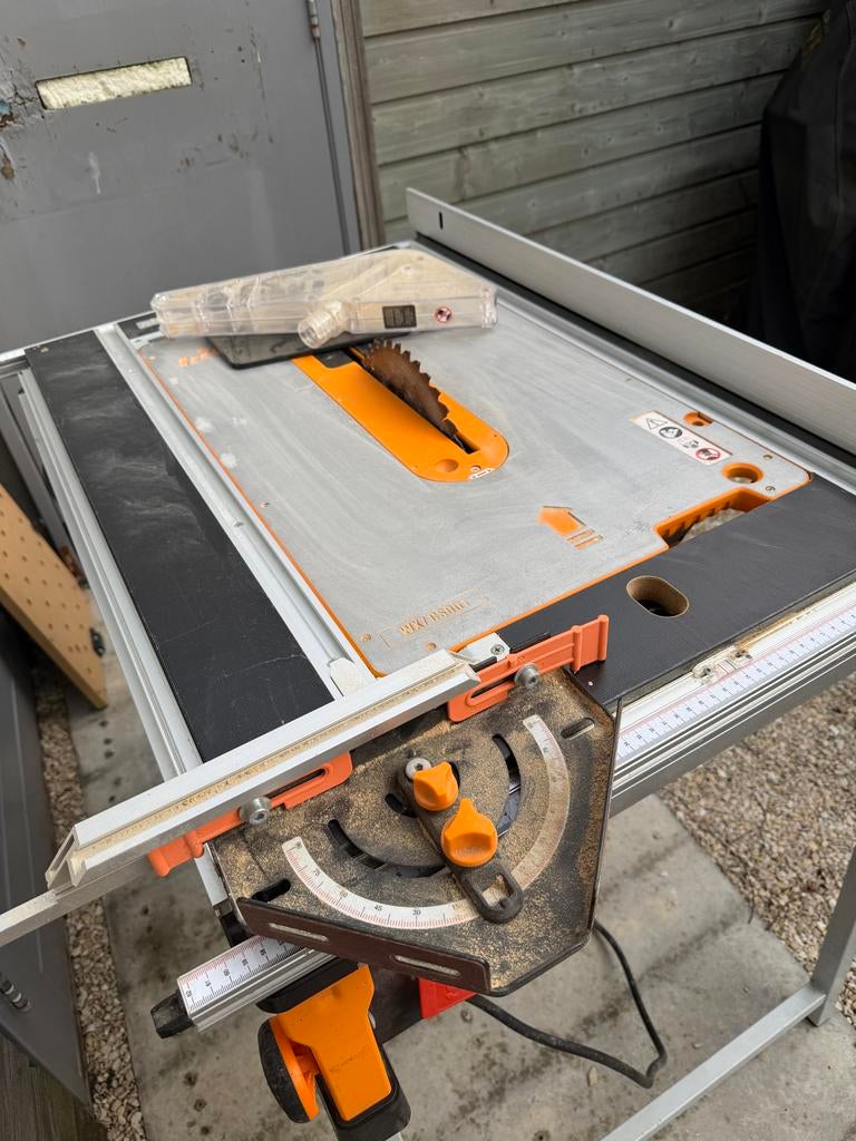 Triton TWX7 werkbank met Cirkelzaagmodule, Ophalen, Gebruikt, Cirkelzaag, 70 mm of meer
