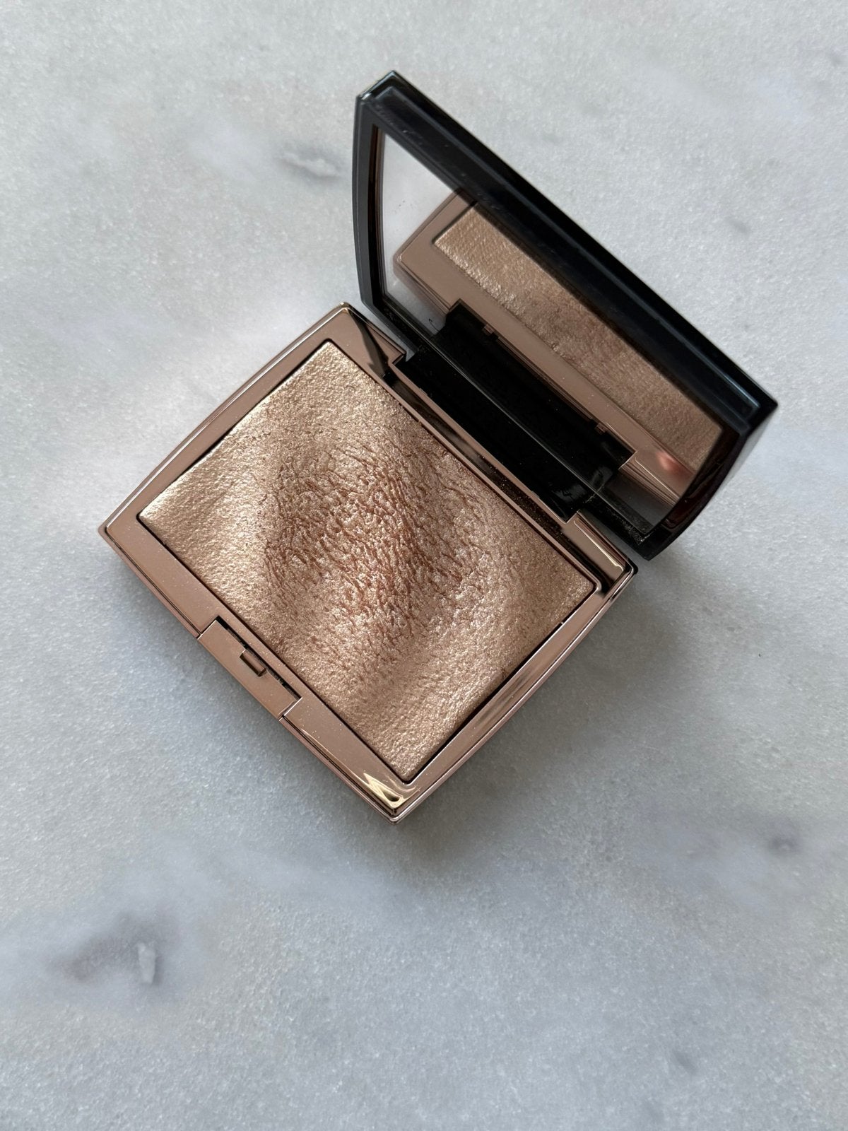 Anastasia Beverly Hills Amrezy Highlighter, Zo goed als nieuw, Make-up, Goud, Verzenden