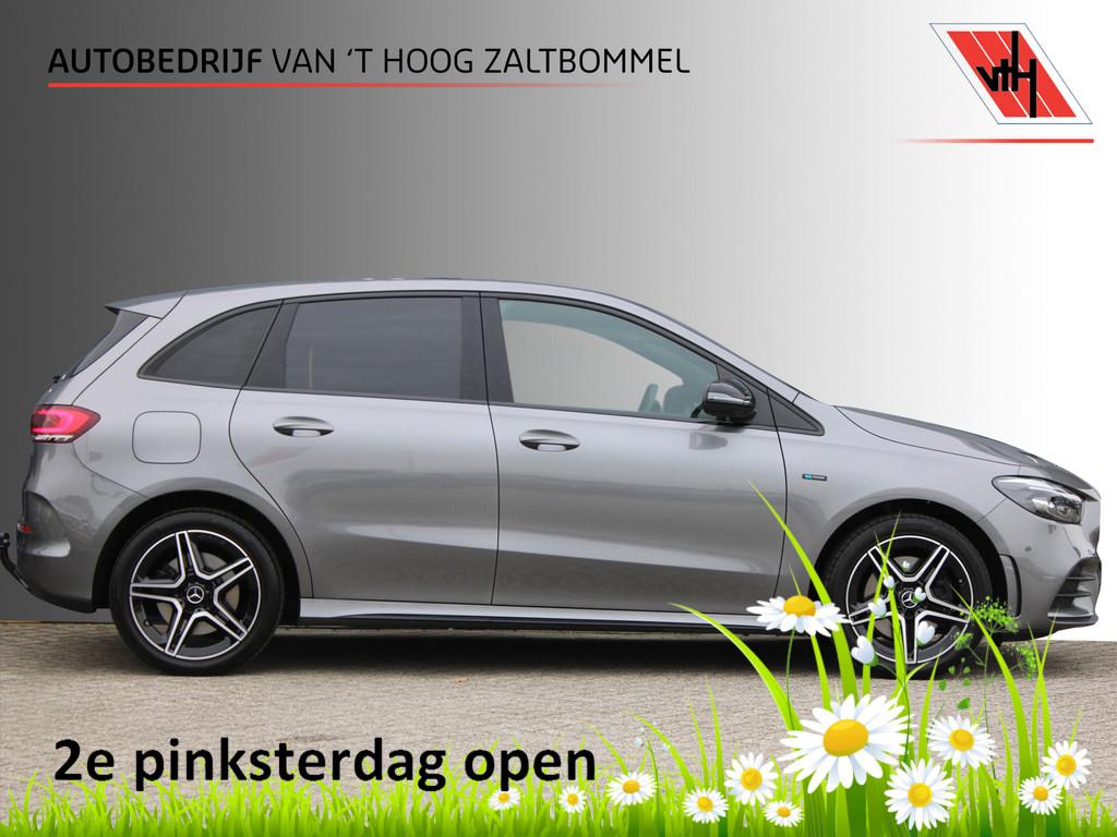 Mercedes-Benz B-Klasse 250e AUT8 AMG Limited NIGHT PAKKET ME, Auto's, Mercedes-Benz, Gebruikt, 4 cilinders, Leder en Stof, 218 pk