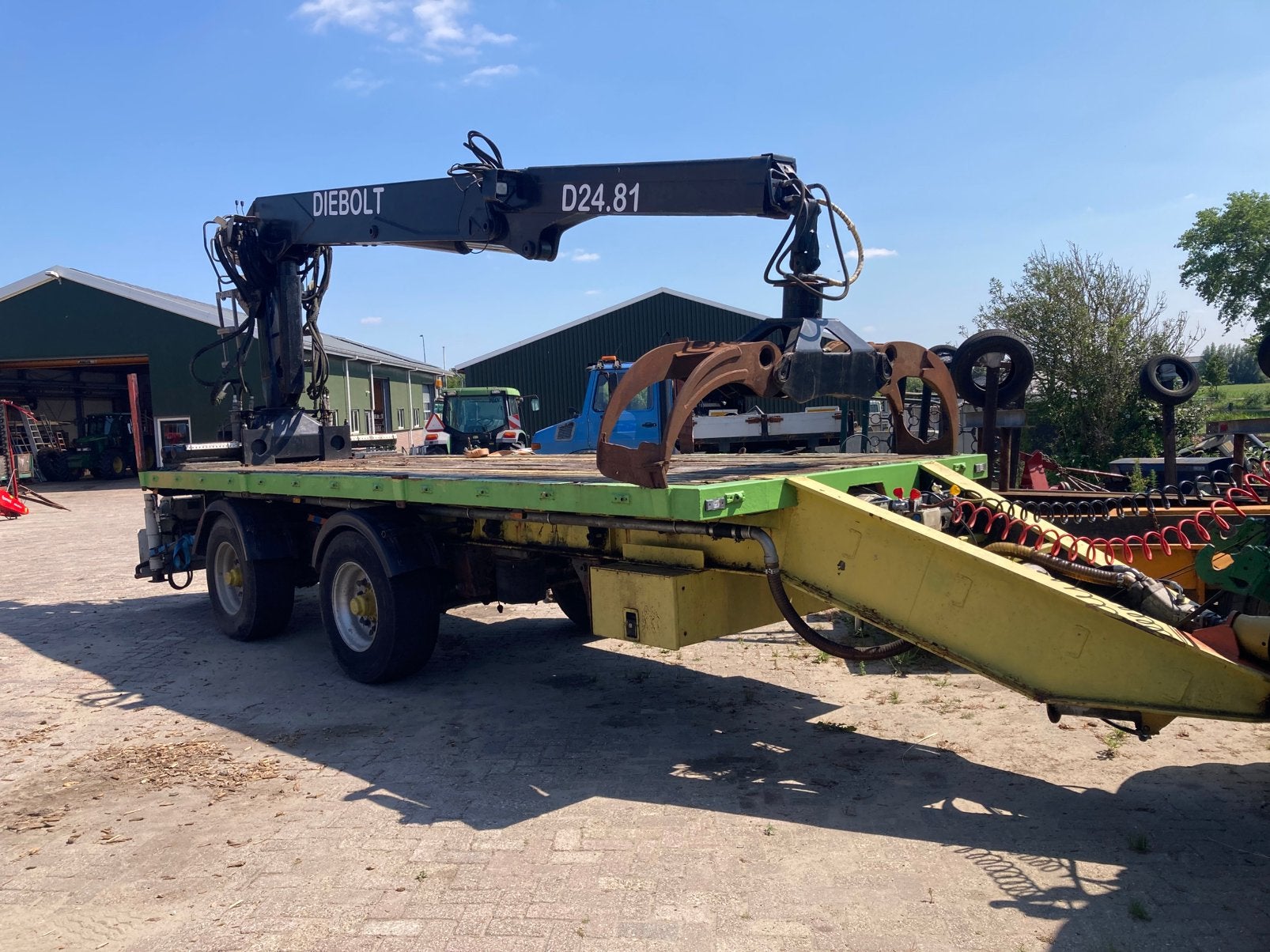 Zware wagen met laadkraan, Ophalen, Transport