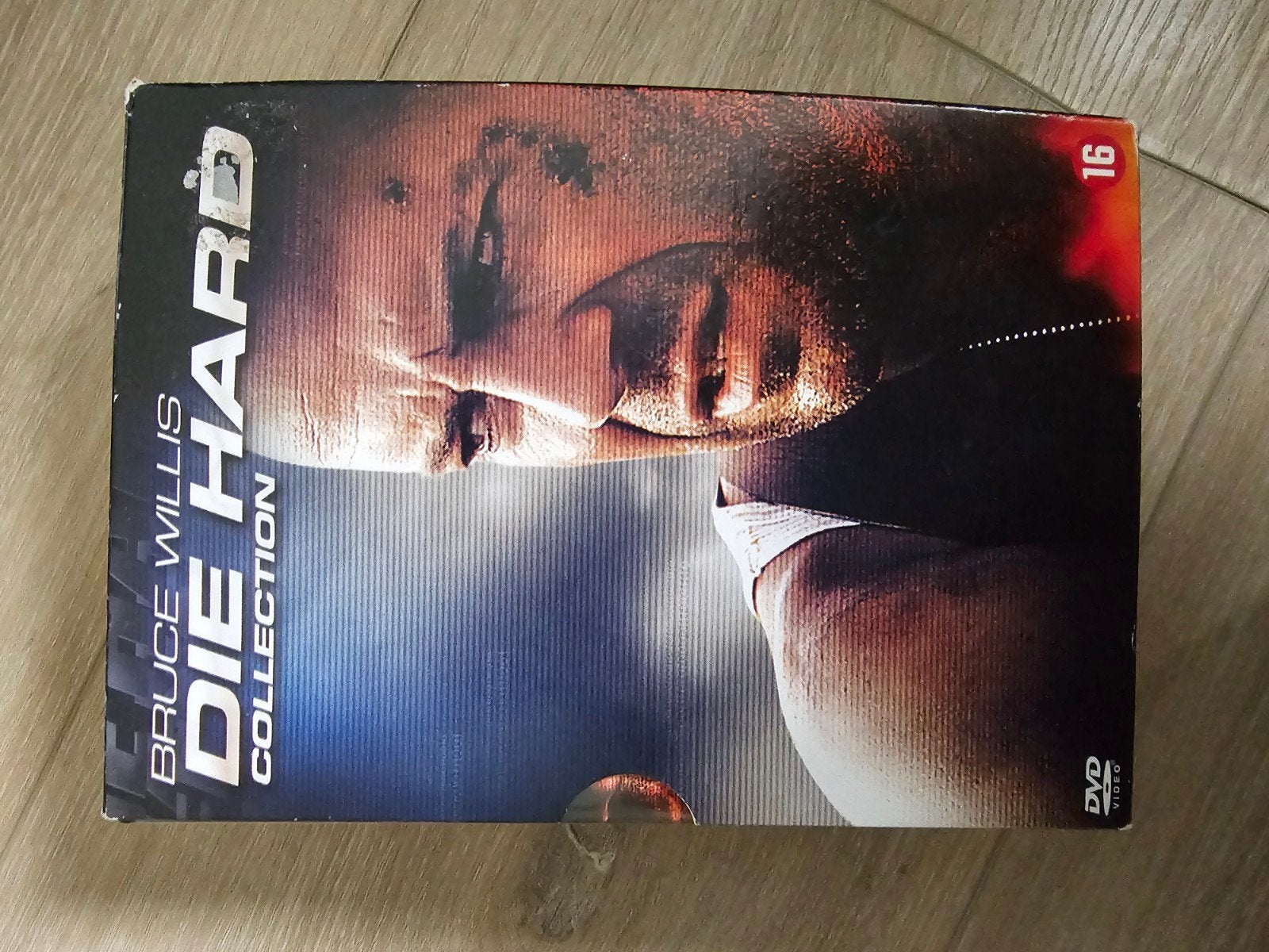 Die Hard Collection - Bruce Willis (DVD Boxset), Cd's en Dvd's, Vanaf 16 jaar, Nederlands, Actiethriller, Ophalen of Verzenden