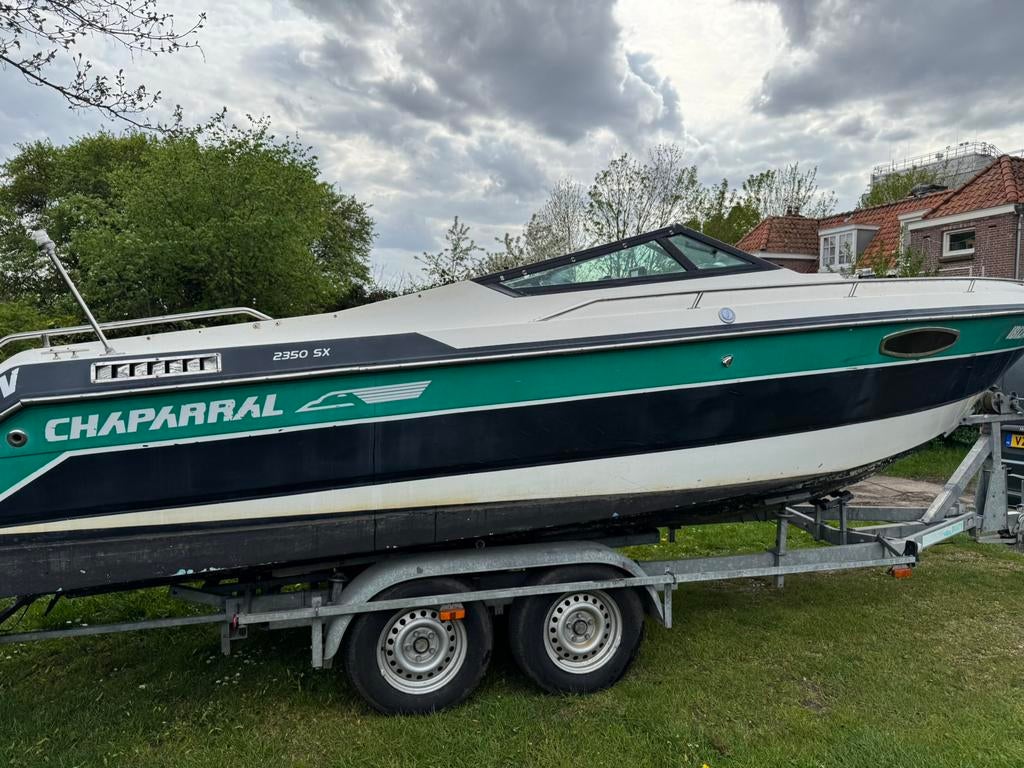Speedboot Chaparral V8 met Cabine, Watersport en Boten, Speedboten, Gebruikt, 6 meter of meer, Benzine, 200 pk of meer, Polyester