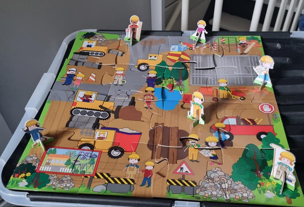 Houten puzzel 'Mijn bouwplaats' met figuren, 2 tot 4 jaar, 10 tot 50 stukjes, Ophalen of Verzenden, Zo goed als nieuw