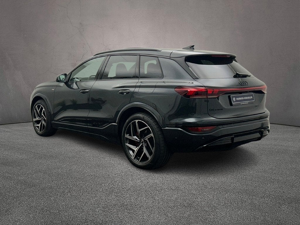 Audi Q6 e-tron, Auto's, Audi, Automaat, Euro 6, 2000 kg, 360 min