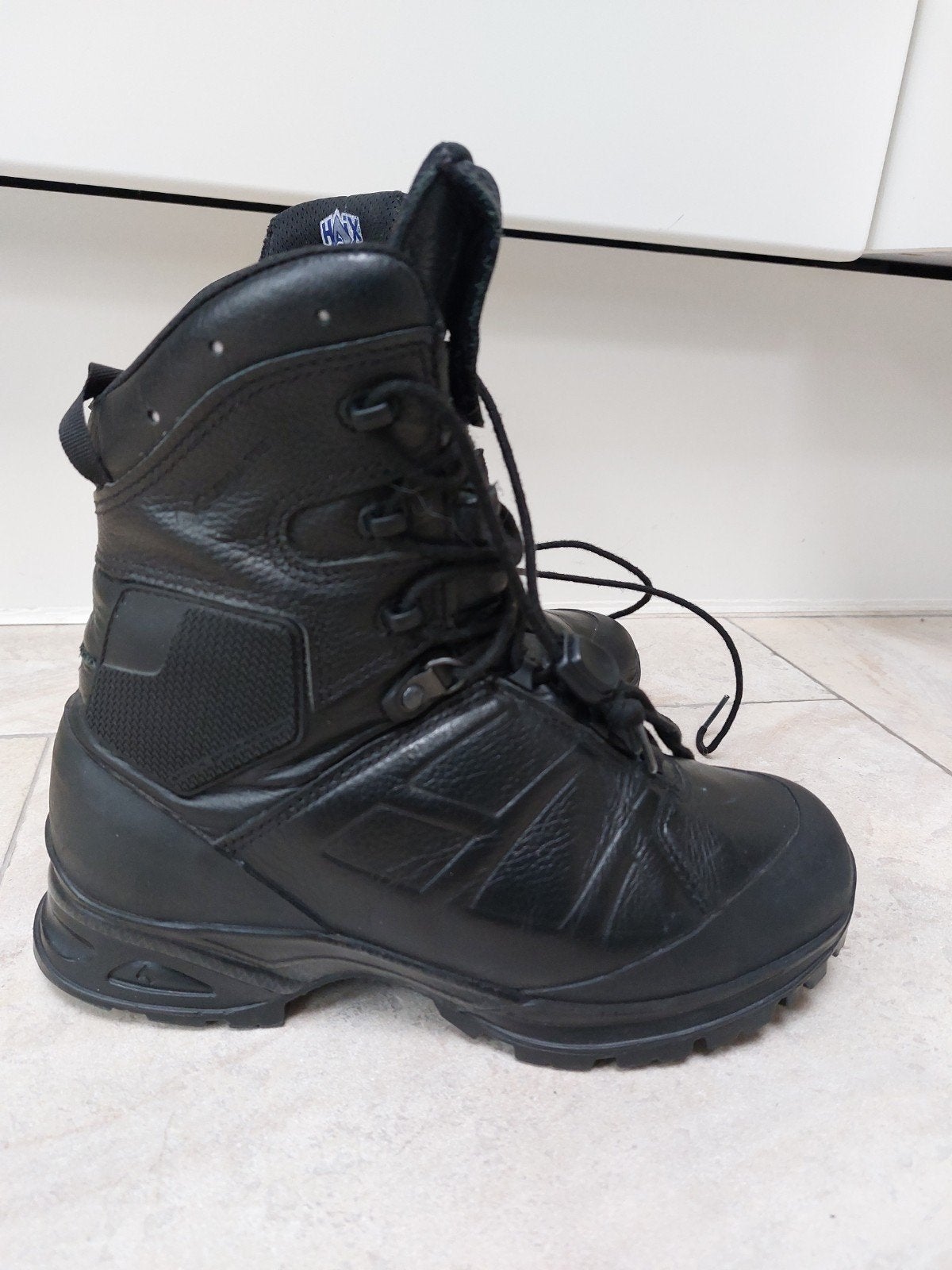 HAIX Werk/Wandelschoenen maat 39
Nieuwprijs 259 euro,graag s, Kleding | Heren, Ophalen of Verzenden, Zo goed als nieuw, Wandelschoenen of Bergschoenen