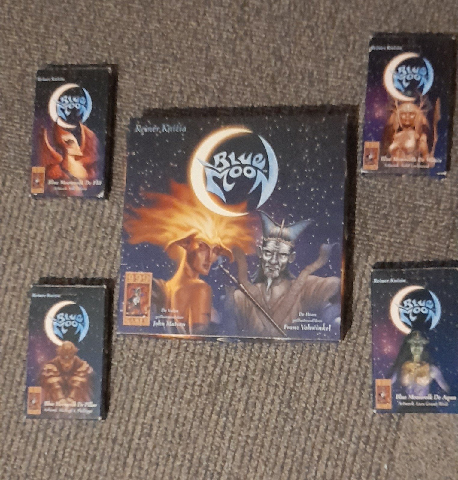 Blue Moon met 4 uitbreidingen, Ophalen of Verzenden