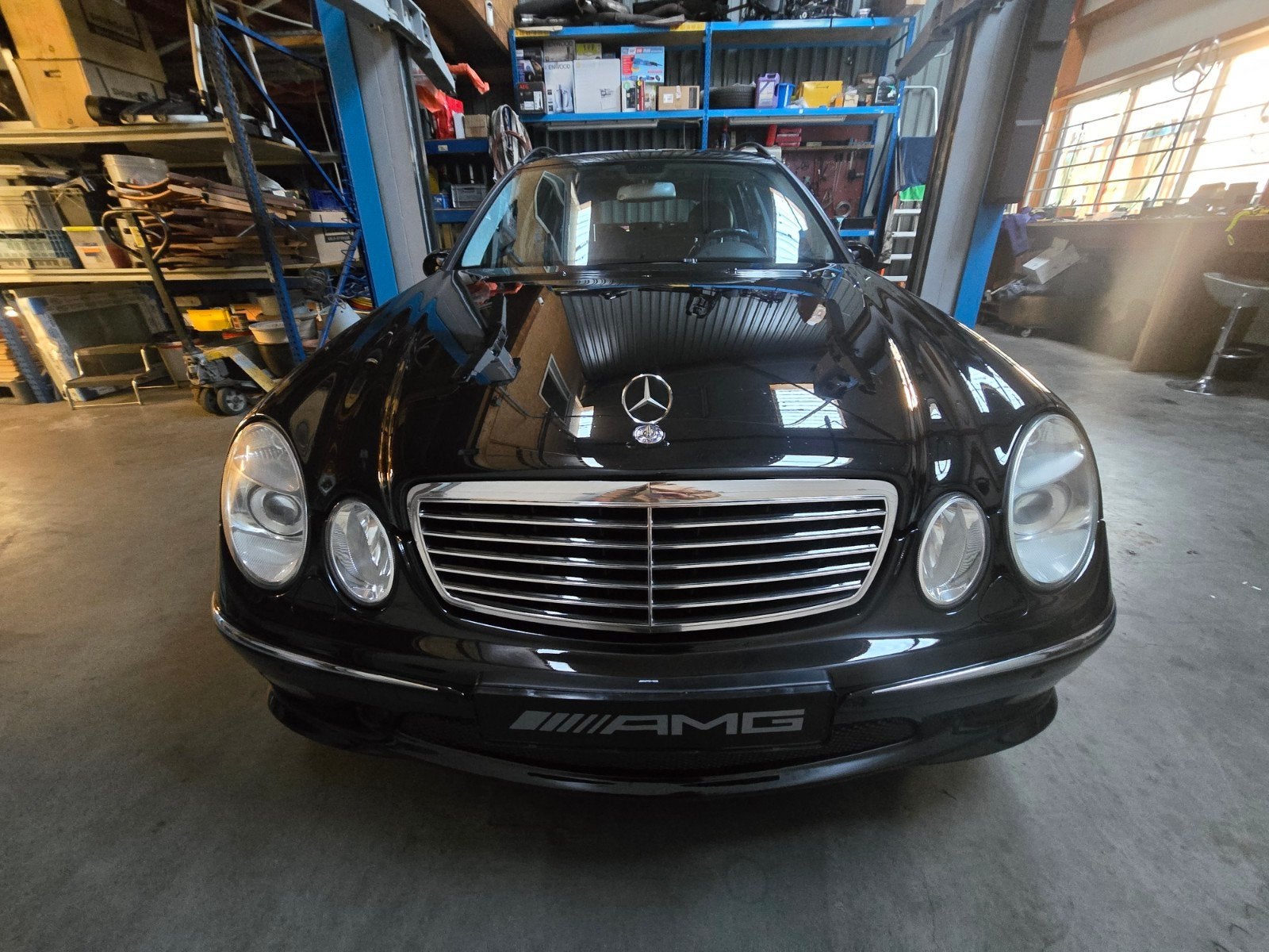 Mercedes-Benz Mercedes 2004 Zwart TD-258-Z, Auto's, Automaat, Achterwielaandrijving, Stationwagon, 1890 kg
