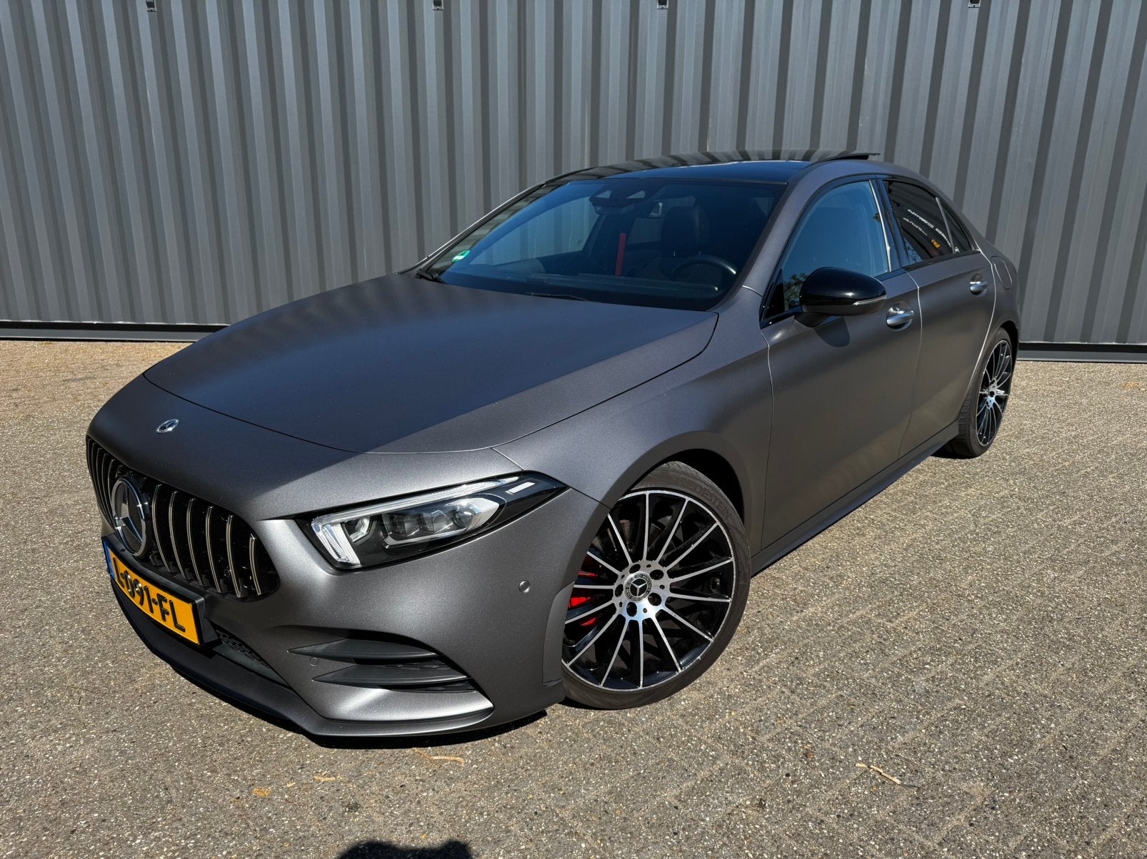 Mercedes-Benz A-Klasse Diesel | 2.0L | 2021 | Magno grijs, 4 cilinders, Origineel Nederlands, Diesel, 115 pk