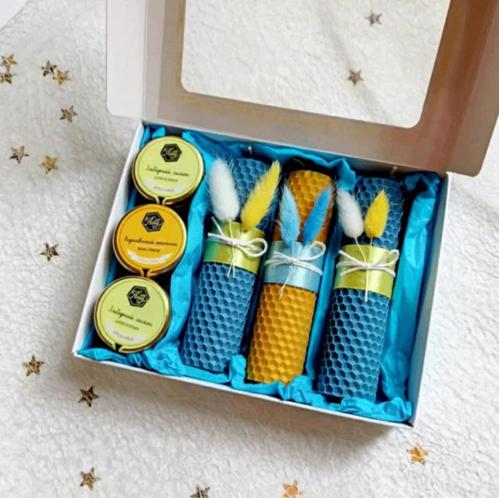 Luxe Cadeauset: Handgemaakte Bijenwas Kaarsen & Crèmehoning, Verzenden, Nieuw, Overige materialen, Minder dan 25 cm