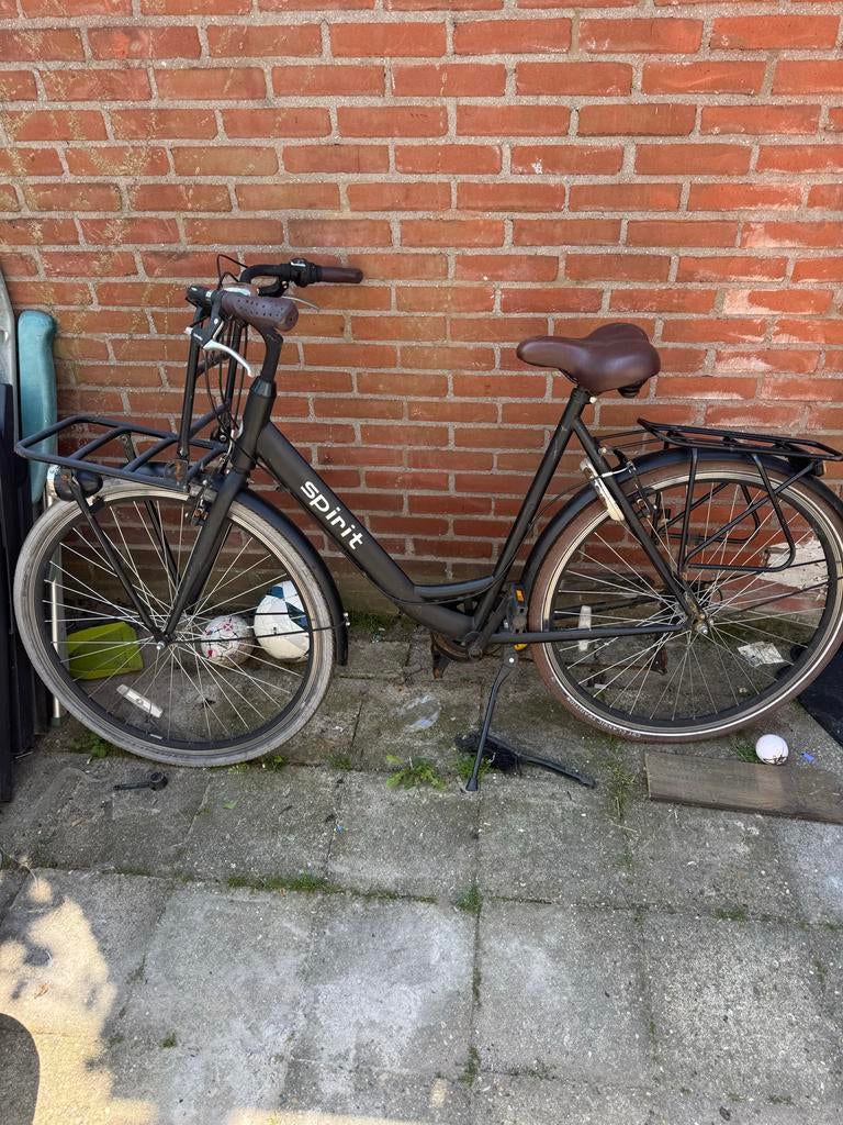 Spirit fiets, zwart, 28 inch, Fietsen en Brommers, Fietsen | Dames | Omafietsen, Ophalen, Zo goed als nieuw