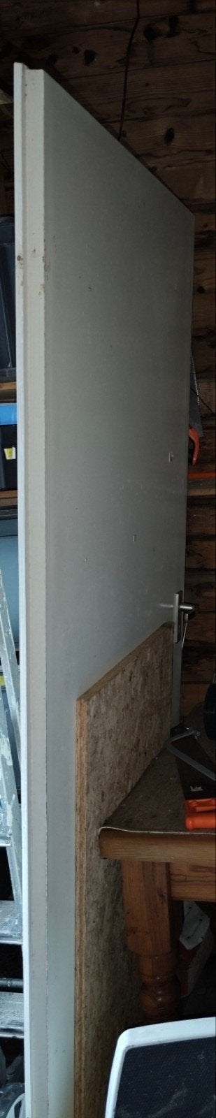 Witte opdekdeur 201,5*83 GRATIS

Incl kling, beslag zonder p, Ophalen, Gebruikt, Binnendeur, 200 tot 215 cm