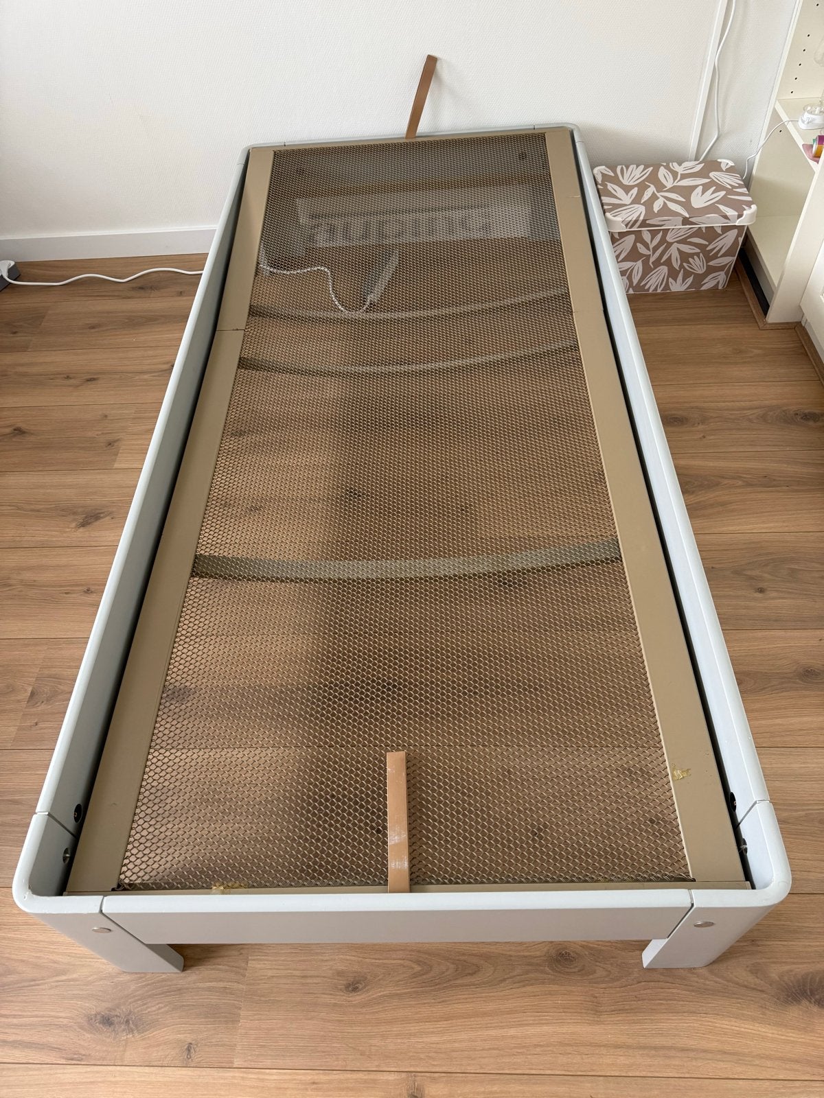 Auping Eenpersoonsbed met verstelbare spiraalbodem, 90x200, Huis en Inrichting, Slaapkamer | Bedden, Ophalen, 90 cm, Eenpersoons