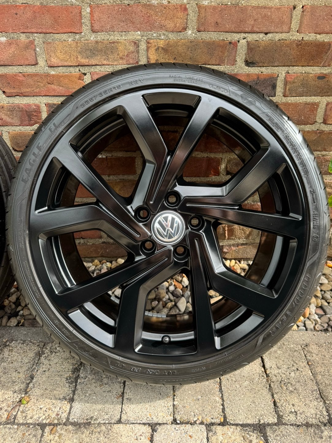 Volkswagen Brescia 19 INCH origineel zwart zomerset, 19 inch, Banden en Velgen, Ophalen of Verzenden, Personenwagen
