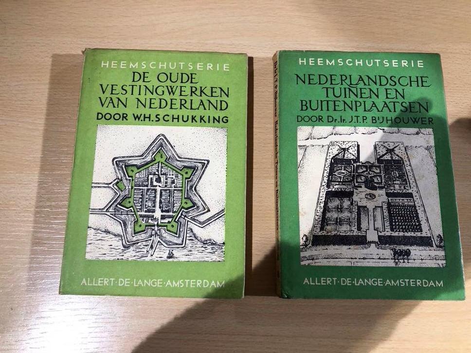 Heemschutserie: Vestingwerken en Tuinen, Ophalen of Verzenden, 20e eeuw of later, Gelezen