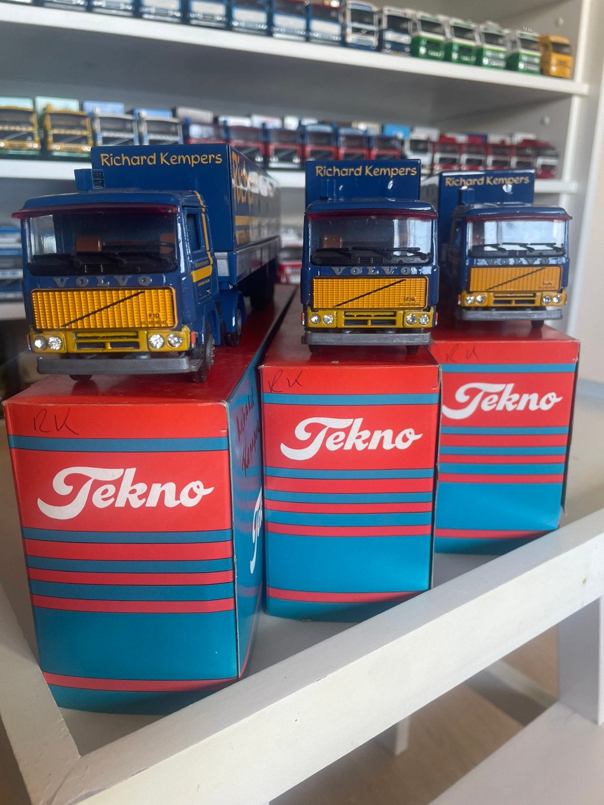 3 x Richard Kempers, Hobby en Vrije tijd, Modelauto's | 1:50, Ophalen of Verzenden, Zo goed als nieuw, Bus of Vrachtwagen, Tekno