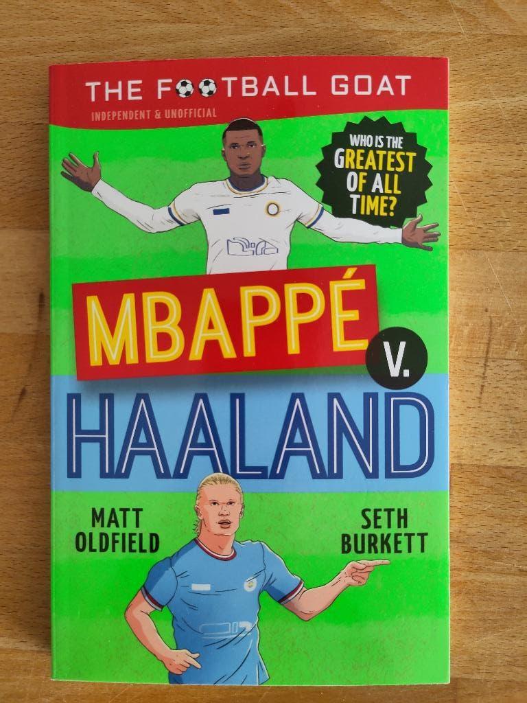 The football GOAT - Mbappé vs Haaland, Ophalen of Verzenden, Zo goed als nieuw