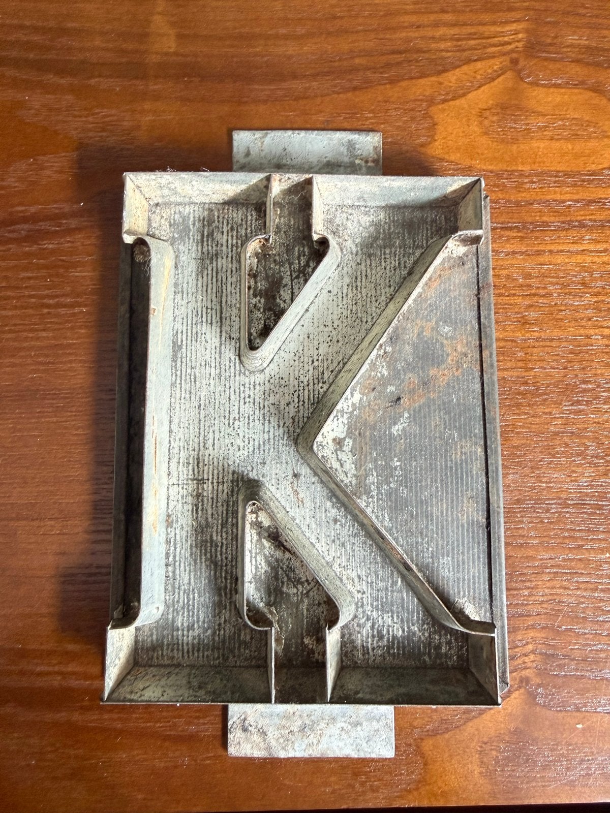 Vintage metal bakvorm letter K, Antiek en Kunst, Ophalen of Verzenden