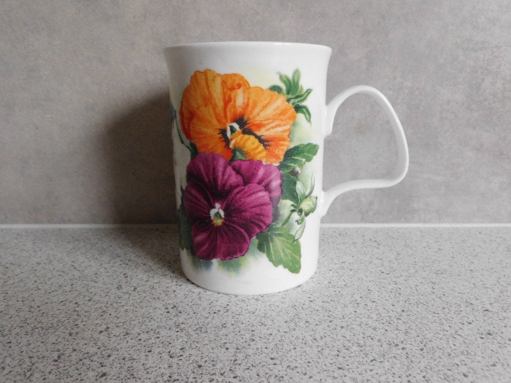 Mok Fine Bone China 'Viola' Roy Kirkham - Lente Bloemen, Huis en Inrichting, Overige merken, Klassiek, Zo goed als nieuw, Porselein