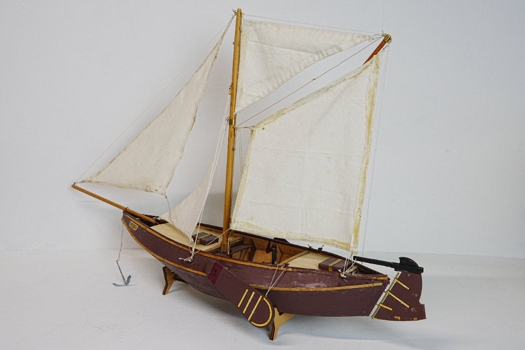 Vintage Hoogaars platbodem vissersboot Arnemuiden 82., Ophalen, Zo goed als nieuw, Gebruiksvoorwerp