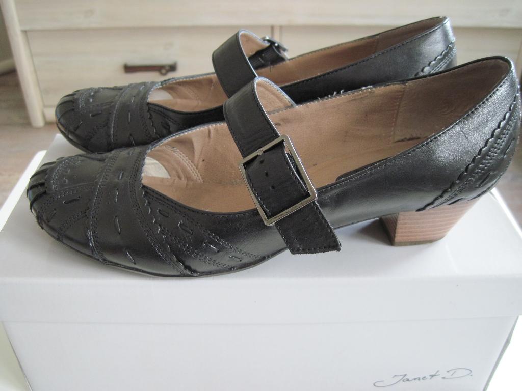 Schoenen, pumps mt 40, Pumps, Zwart, Ophalen of Verzenden, Gedragen