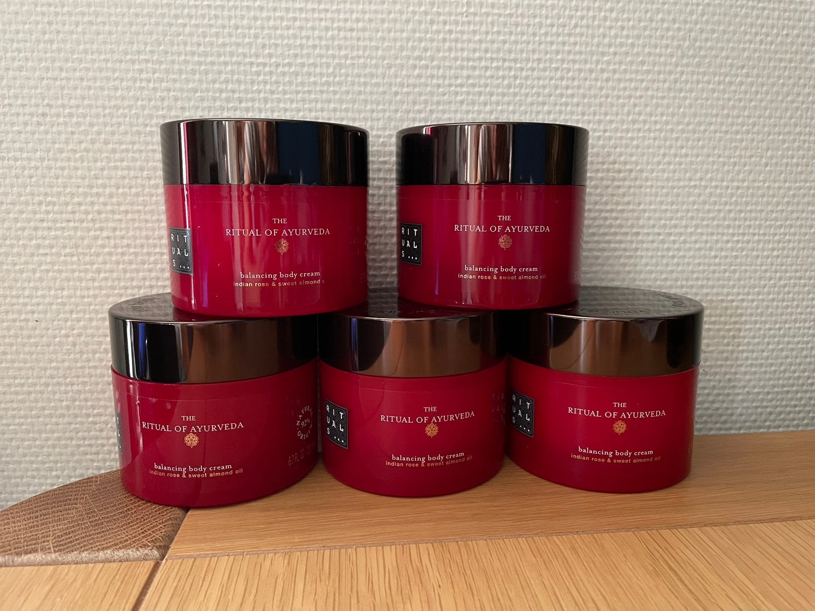 rituals Ayurveda Indian rose sweet almond oli bodycream, Ophalen of Verzenden, Nieuw, Bodylotion, Crème of Olie