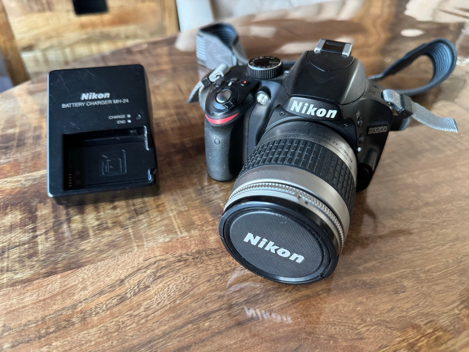 Nikon D3200 digitale spiegelreflexcamera met lens, Ingebouwde flitser, Gebruikt, Spiegelreflex, Ophalen of Verzenden