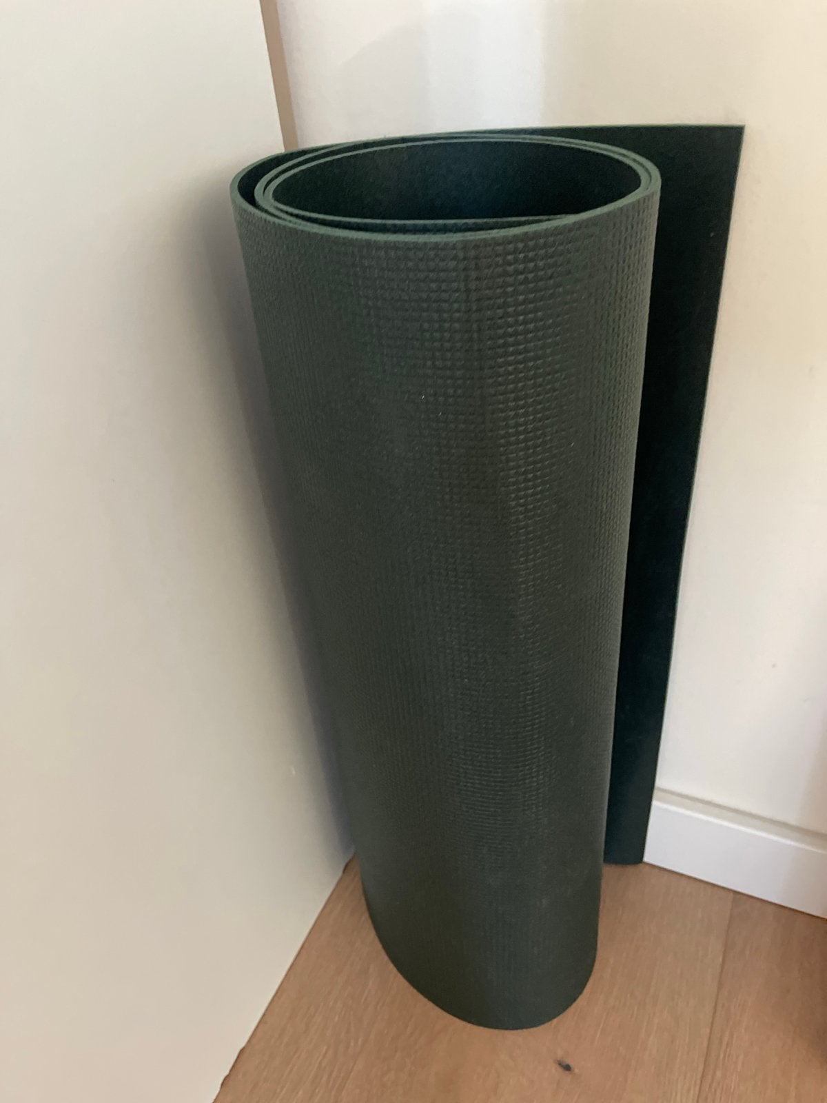 Donkergroene yogamat - Comfortabel en duurzaam, Ophalen, Gebruikt, Yogamat